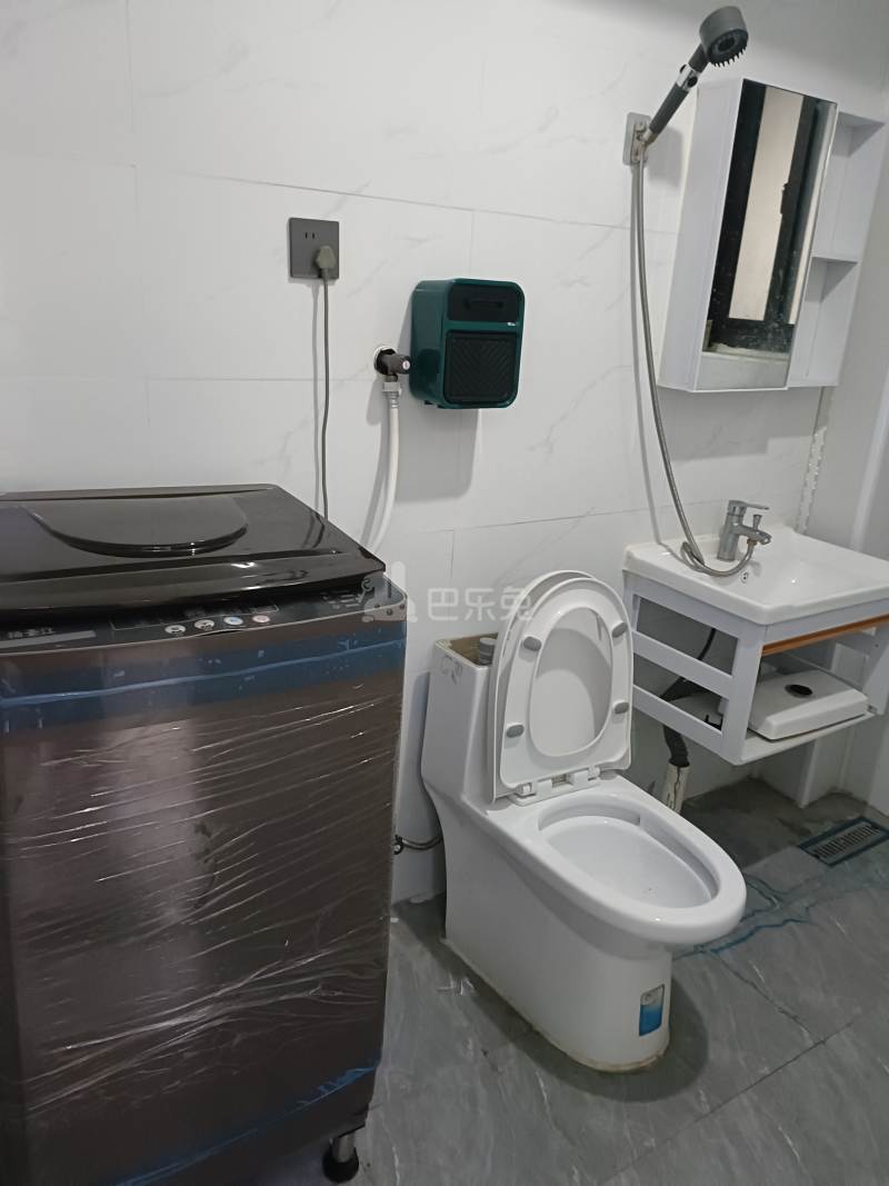 古华新村15051635卫生间图6