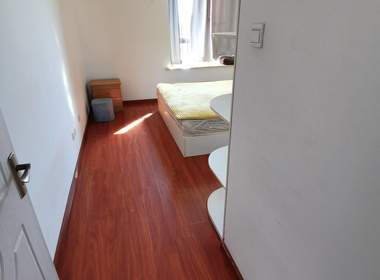 川虹新苑 3室1厅1卫