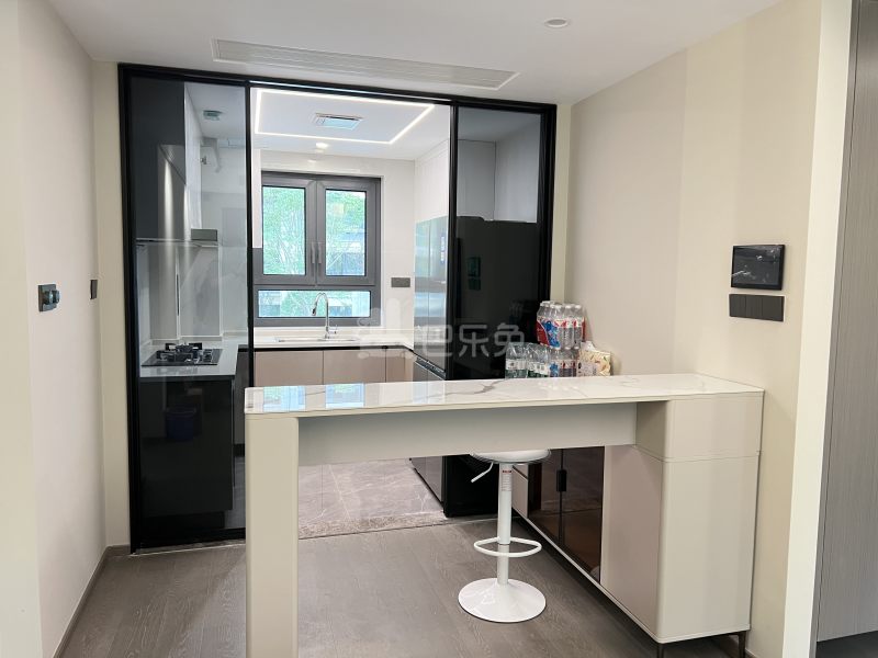 招商虹桥璀璨时代15067869厨房图3