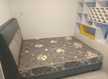 万明花园 1室1厅1卫