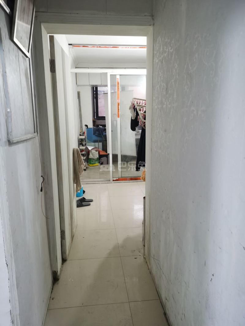 镇宁路465弄小区15079946卧室图0