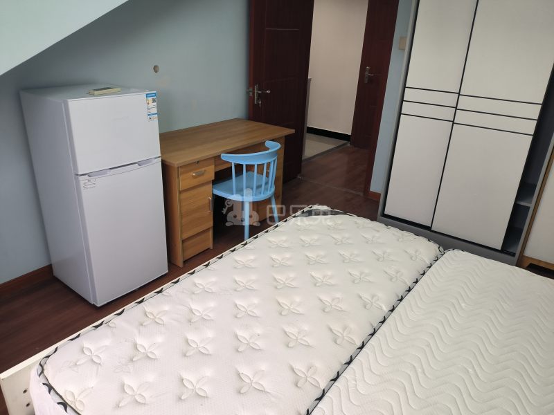 新虹桥明珠花园15082511卧室图3