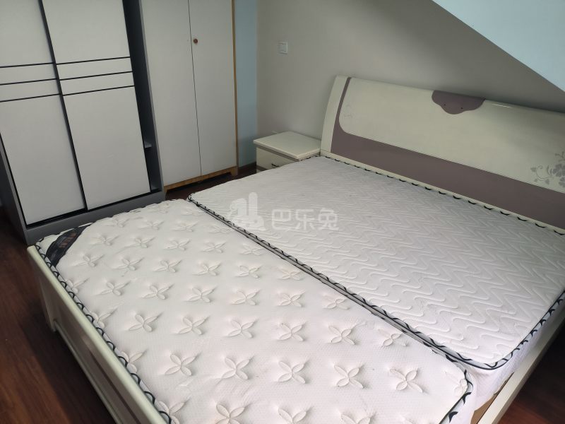 新虹桥明珠花园15082511卧室图2