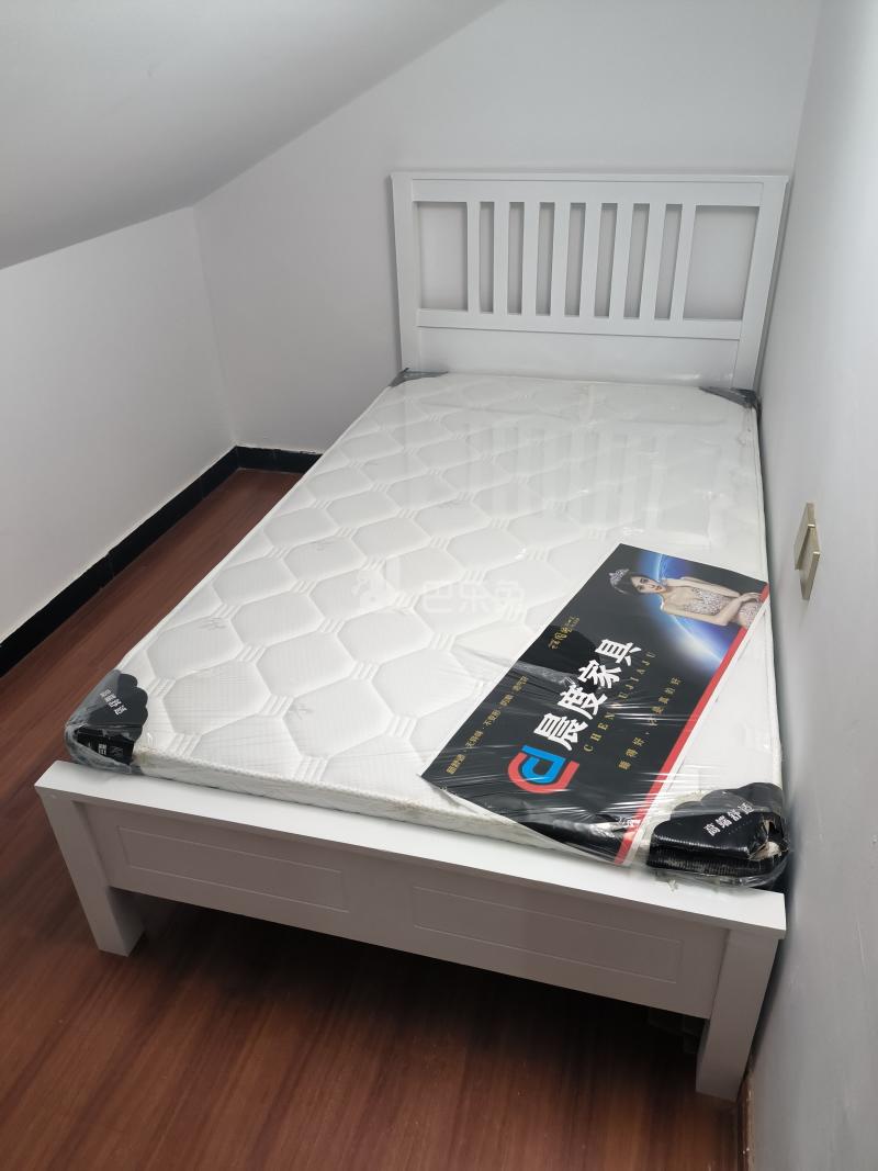 新虹桥明珠花园15082511卧室图4