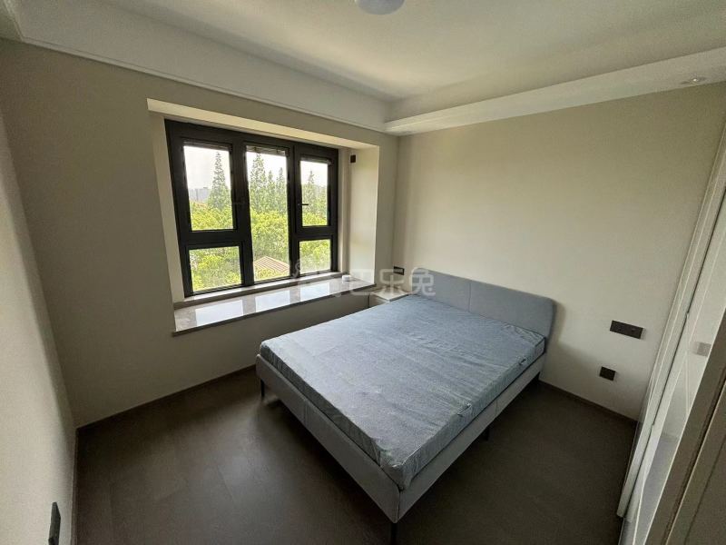 招商虹桥璀璨时代15101326卧室图0