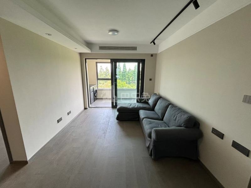 招商虹桥璀璨时代15101326客厅图1