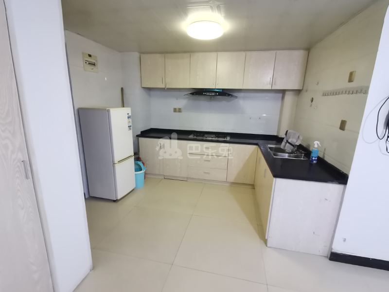 万盛商贸城公寓15105260周边环境图4