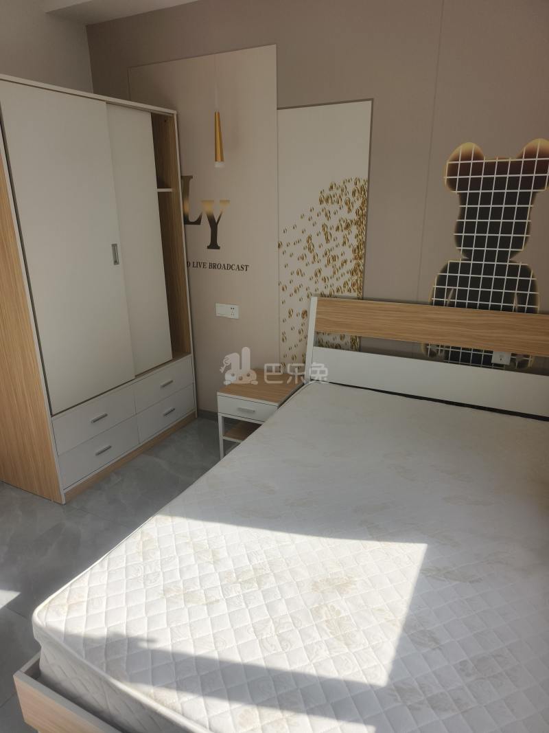 泗泾新苑西区15110181卧室图1