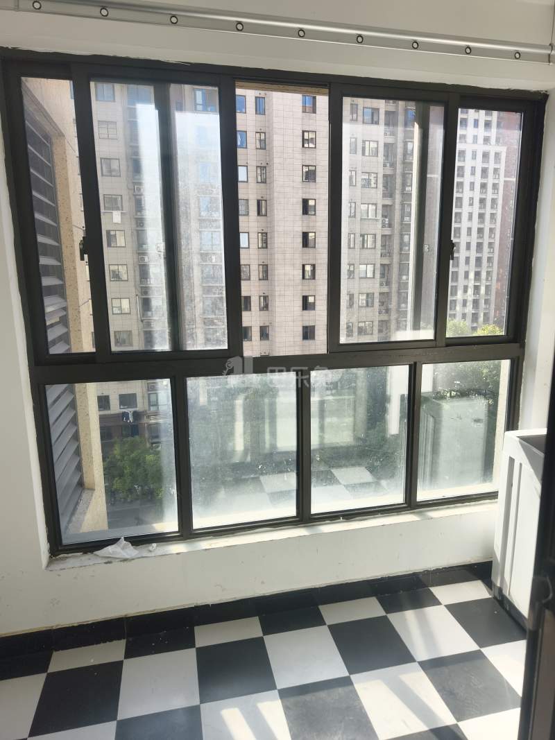 泗泾新苑西区15110181卧室窗户图8