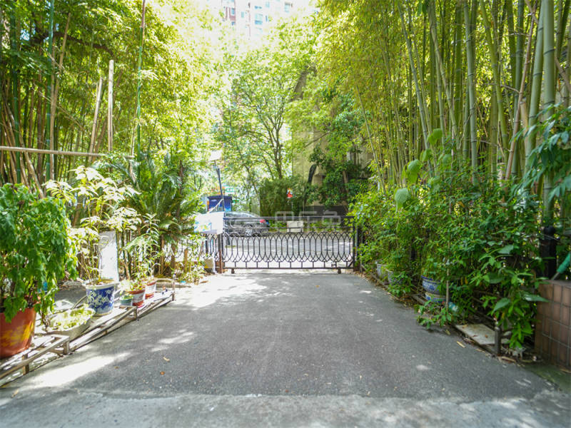 锦绣华庭15122220周边环境图5