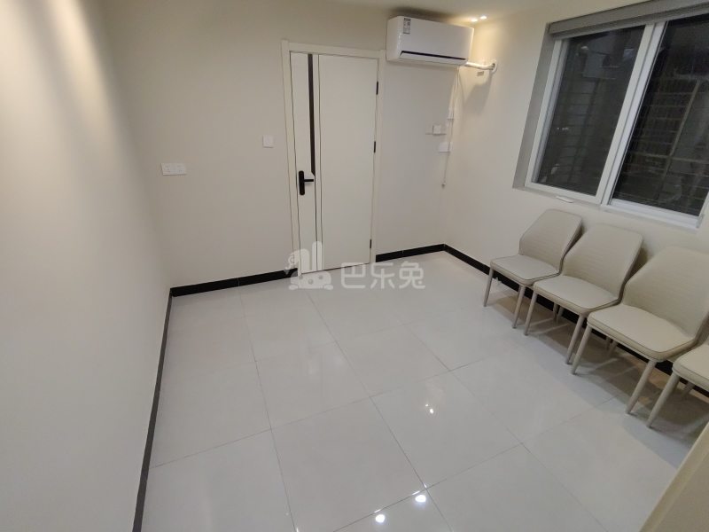 江桥二村三街坊15135797客厅图5