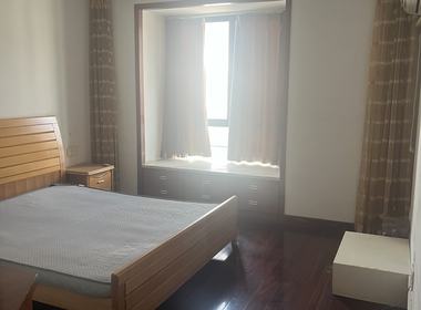 锦天城市花园 5室1厅2卫