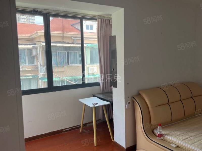 南丹小区（南丹路333弄）15138372卧室图2