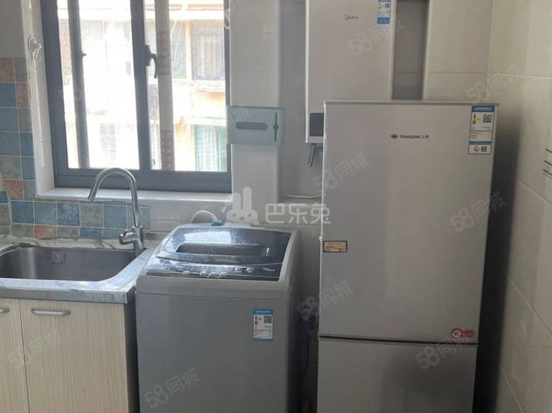 南丹小区（南丹路333弄）15138372卧室图4