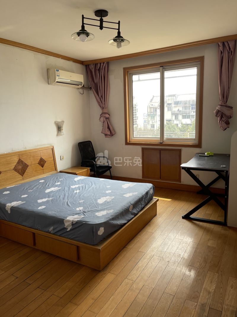 信鸿花园北区15141570卧室图2