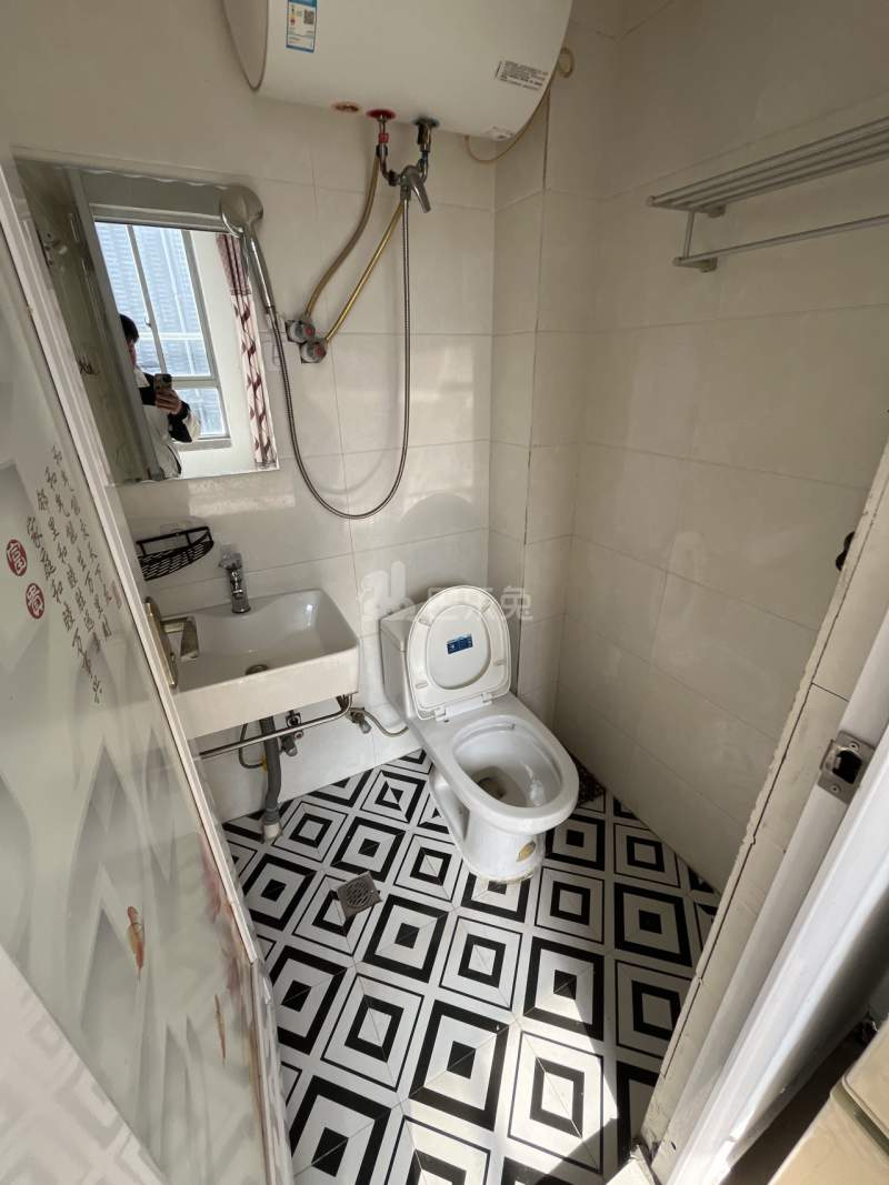 中泽苑三区15149113卫生间图5