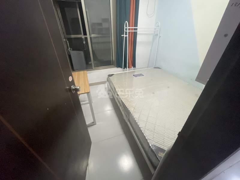 恒立心海湾花园（依云伴山）15162171卧室图0