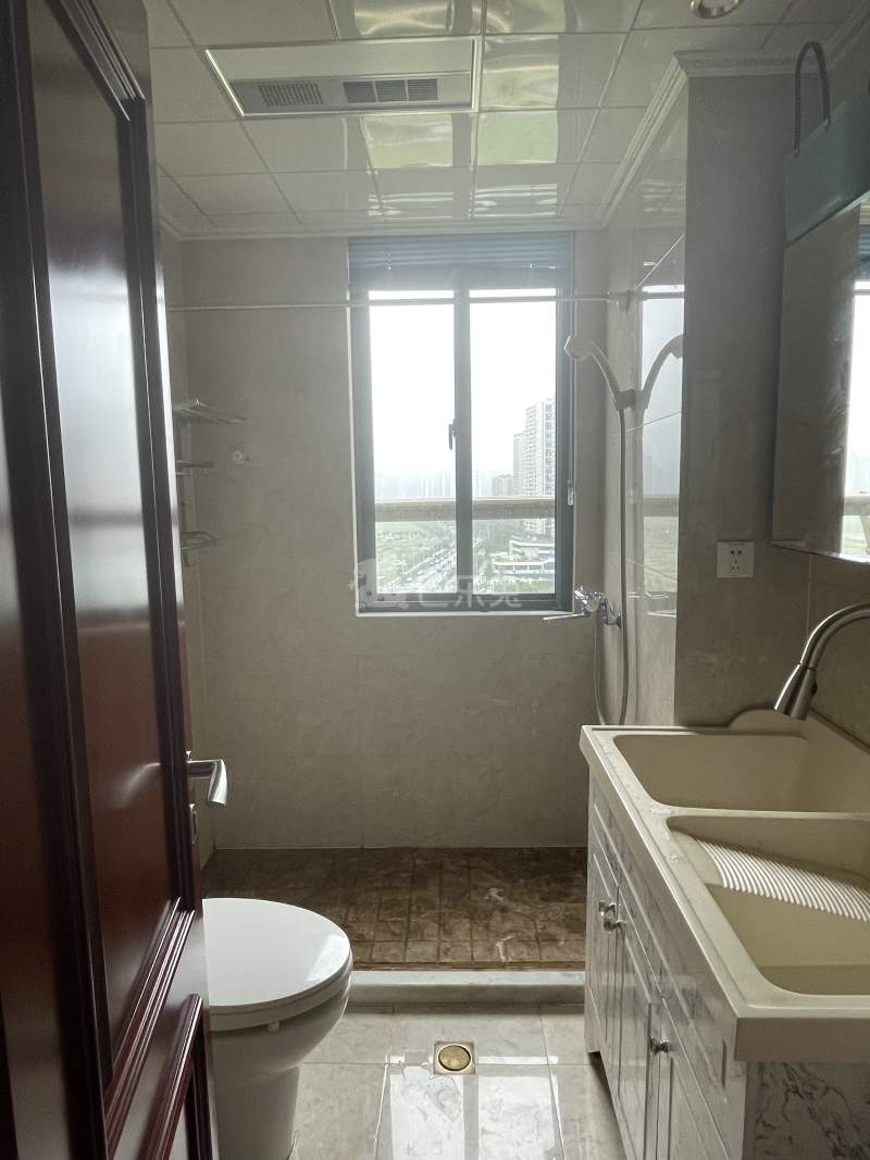 新宁大厦15165128卫生间图8