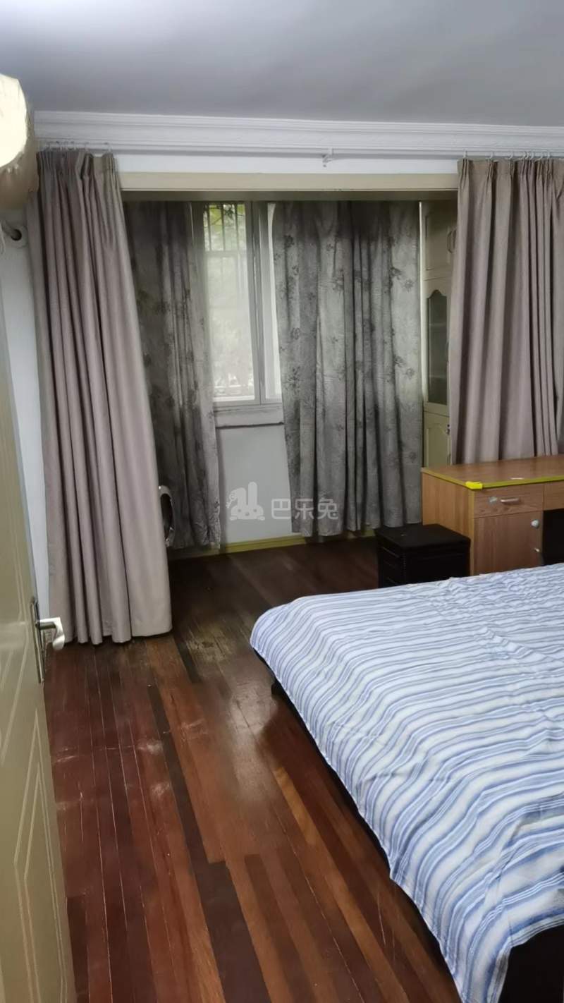 东林路322号15185744卧室图1