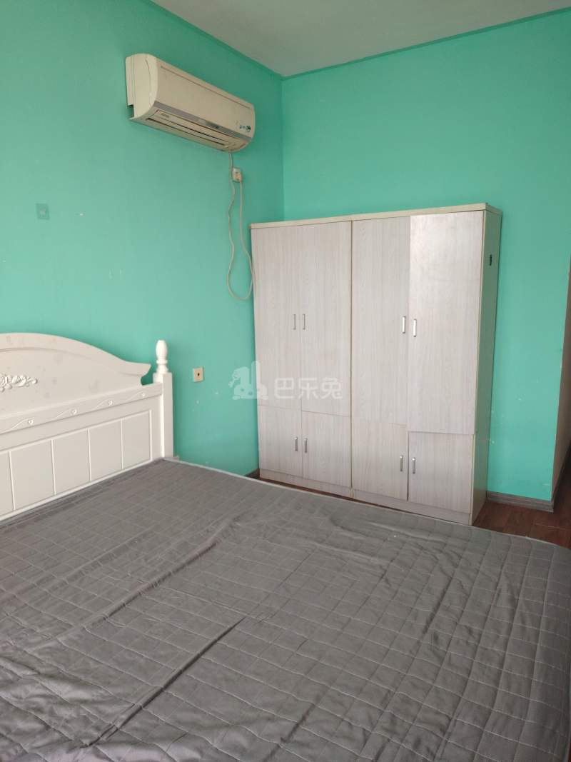 鑫苑国际城市花园15186710卧室图6