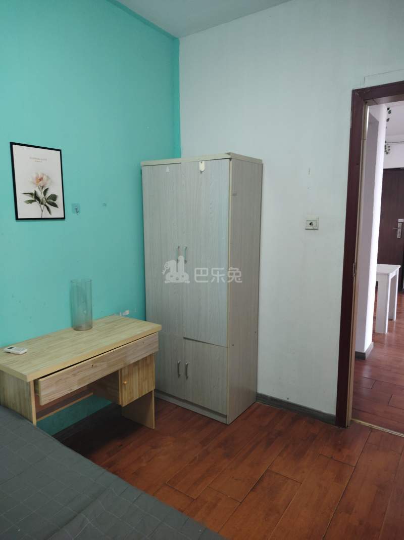 鑫苑国际城市花园15186710卧室图4