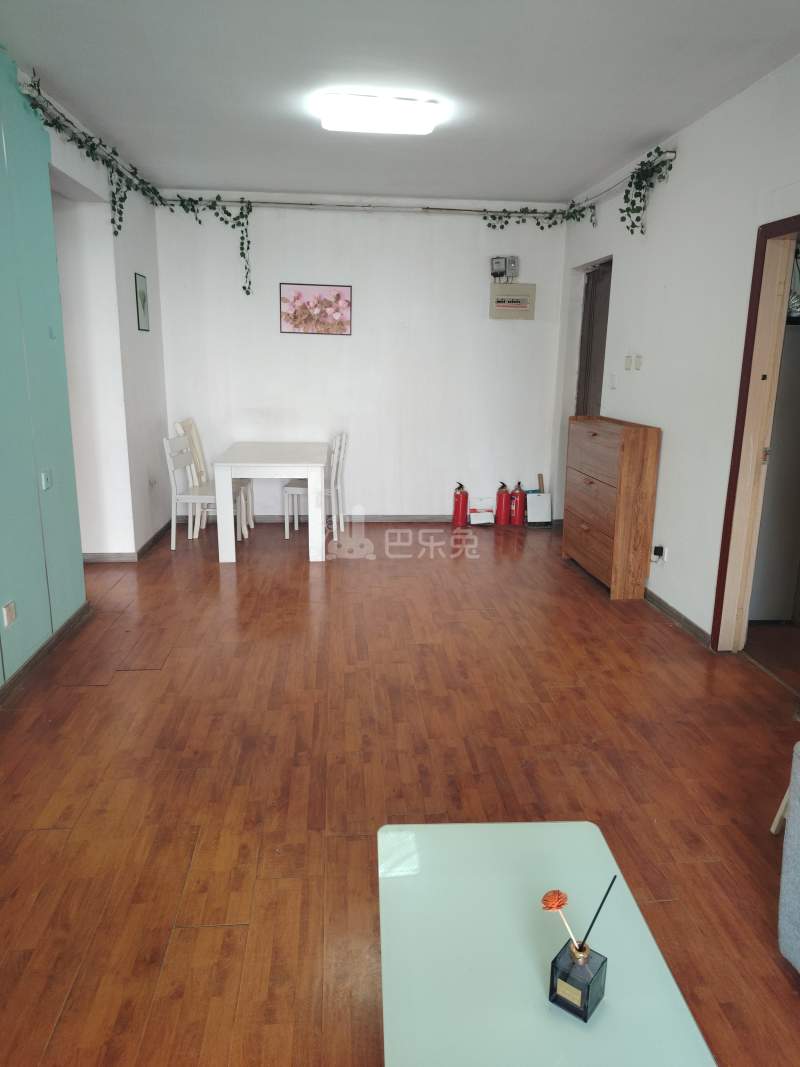 鑫苑国际城市花园15186710卧室图1