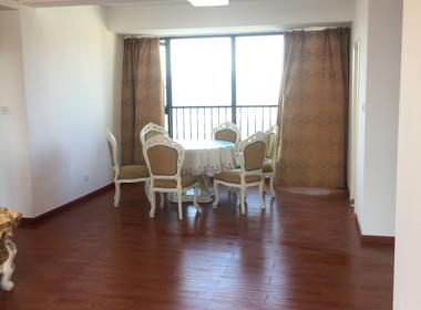 九龙仓世纪华府 4室2厅2卫