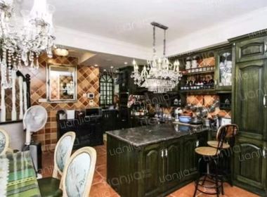 绿地蔷薇九里别墅 3室1厅1卫