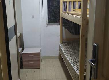 延吉东路130弄小区 1室0厅1卫