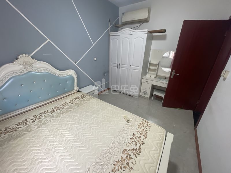 花望新村15229812卧室图2