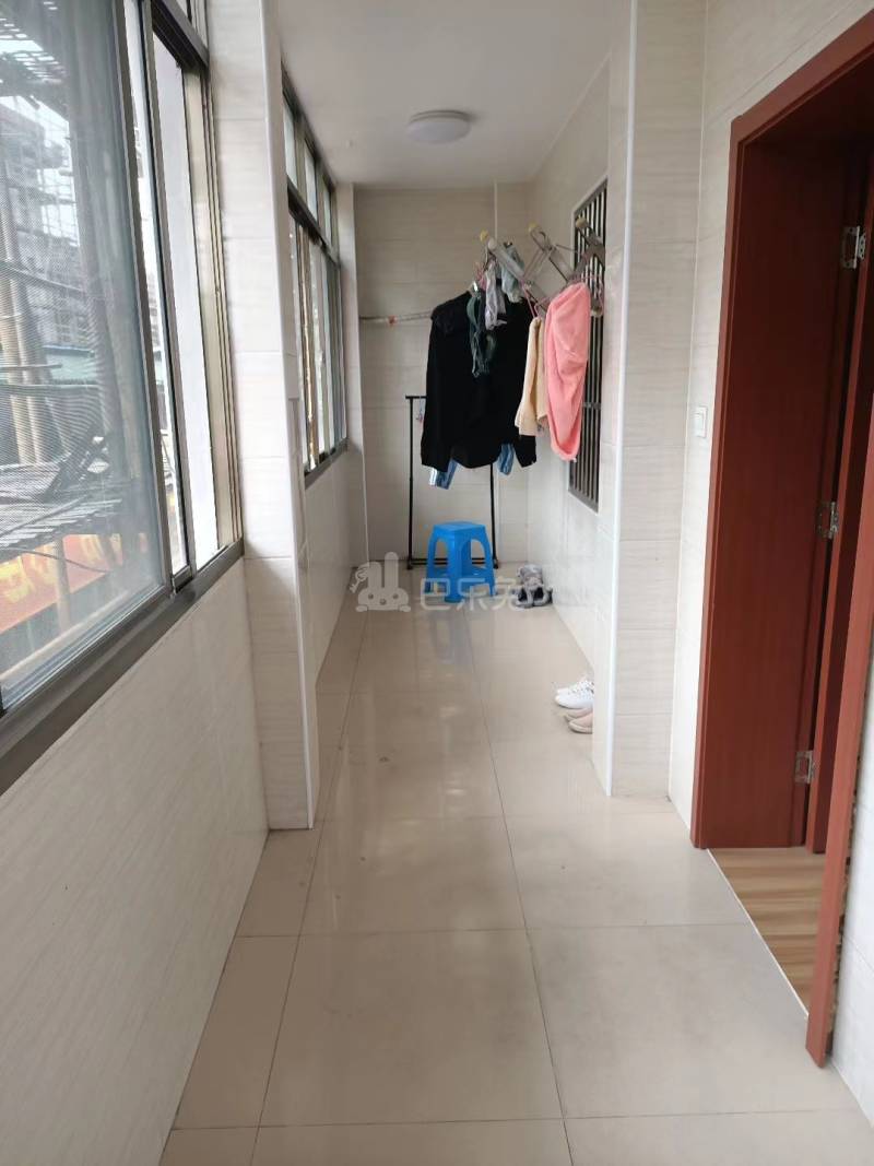 青浦新凤小区15235943周边环境图2