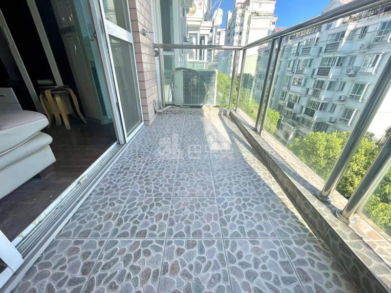 黄山新苑15247300客厅图4