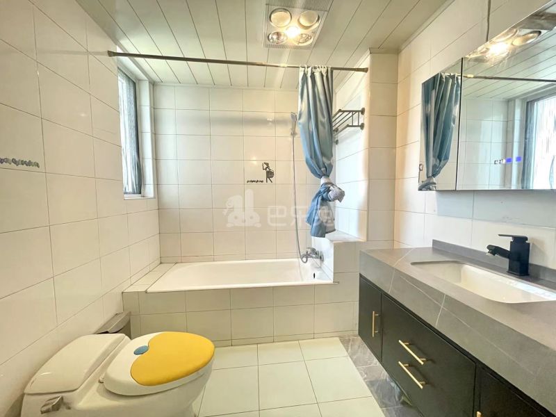 黄山新苑15247300卫生间图5