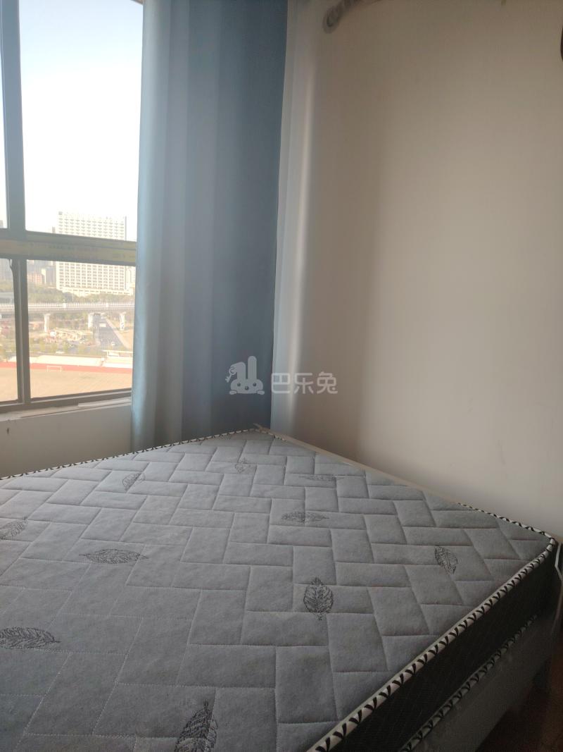 浦西玫瑰园（天誉名邸）15250173卧室图1