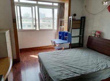 东四小区 0室0厅0卫