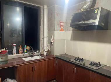 湖山春晓南区 3室2厅2卫