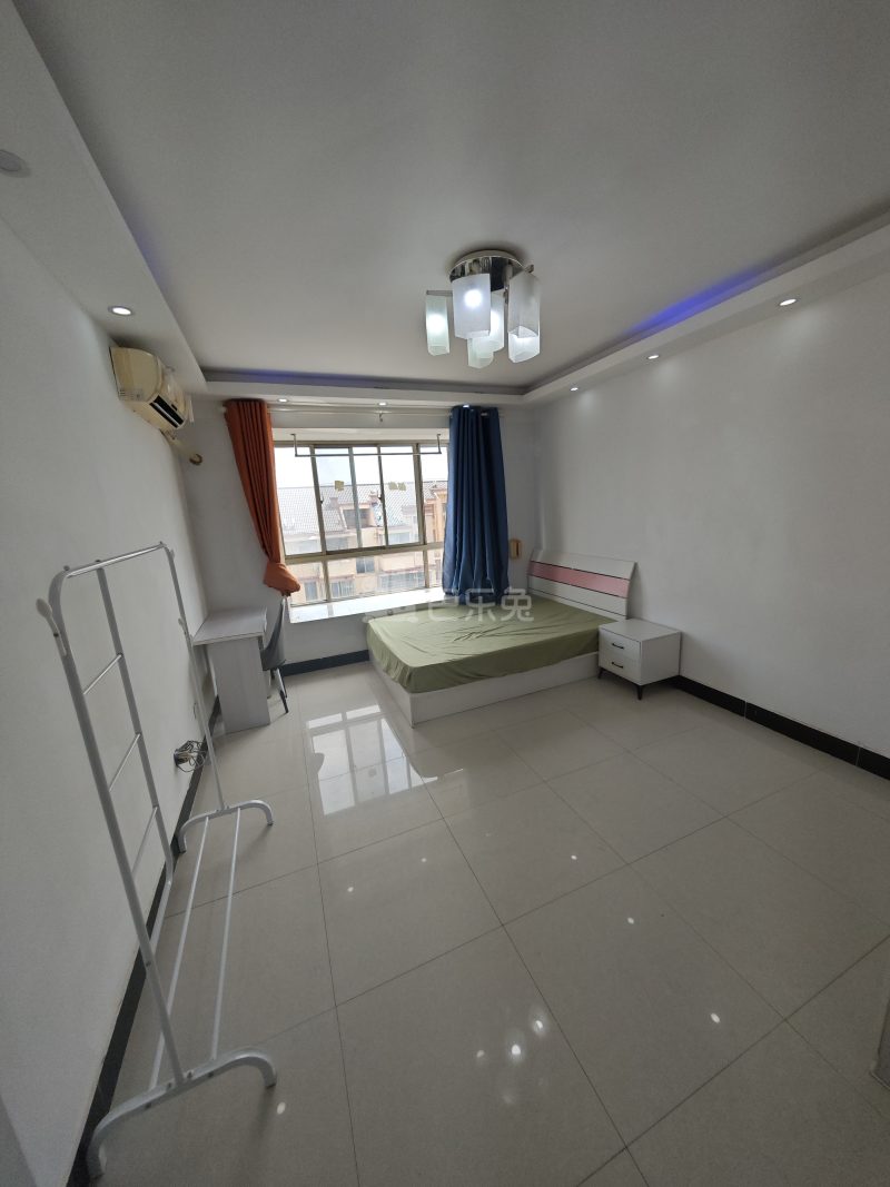 龙沟新苑15340509卧室图0