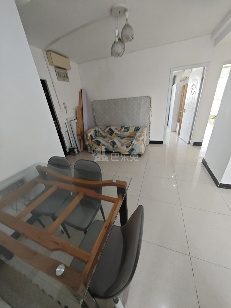 龙沟新苑15340509客厅图12