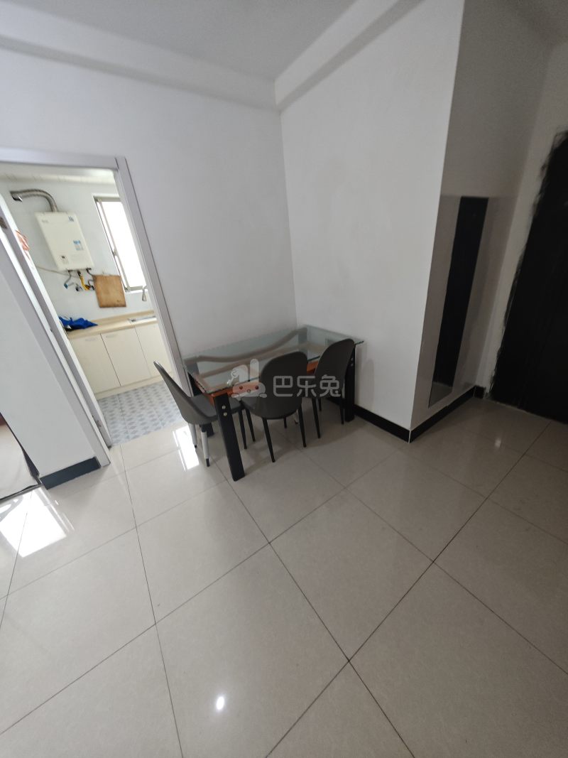 龙沟新苑15340509客厅图14