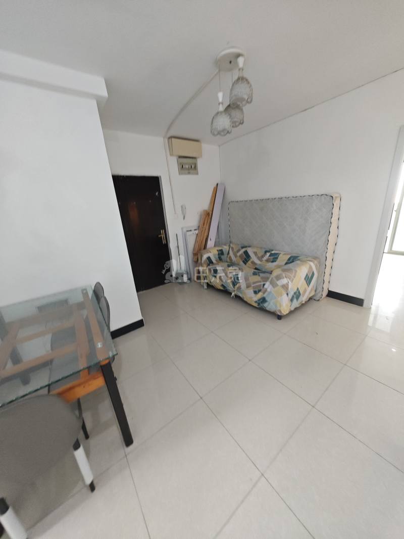 龙沟新苑15340509客厅图10