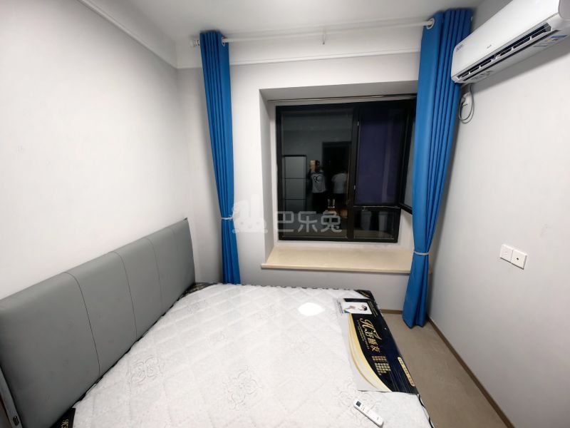 红星临港天铂15343736卧室图1