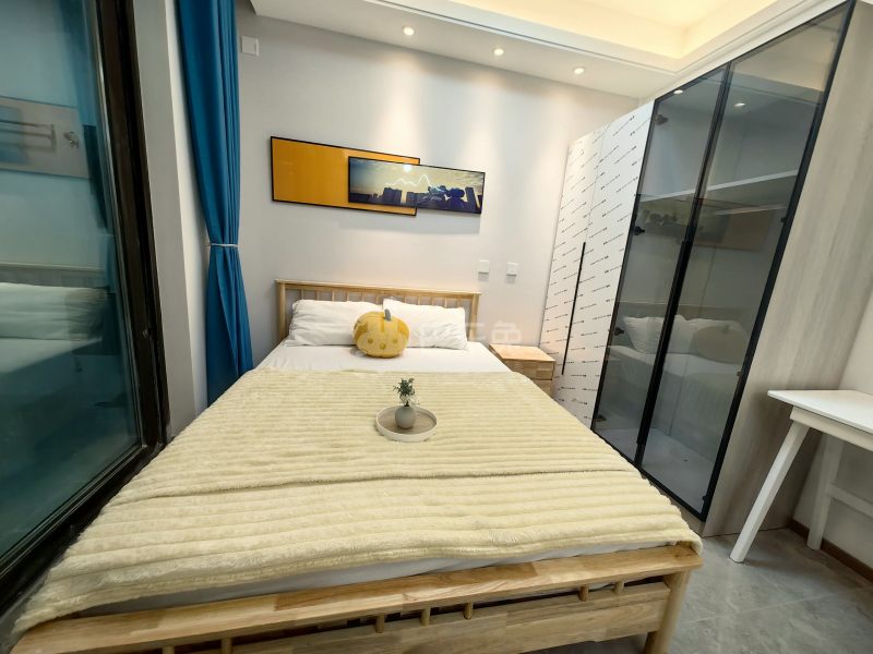 红星临港天铂15343738卧室图1