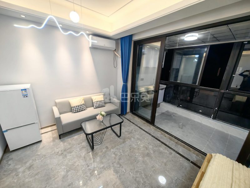 红星临港天铂15343738客厅图4