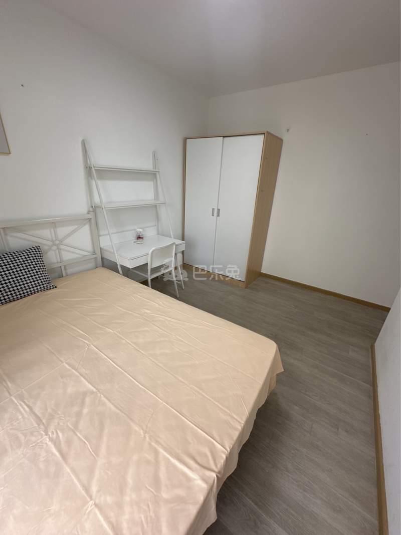 前海花园三期15346479卧室图3