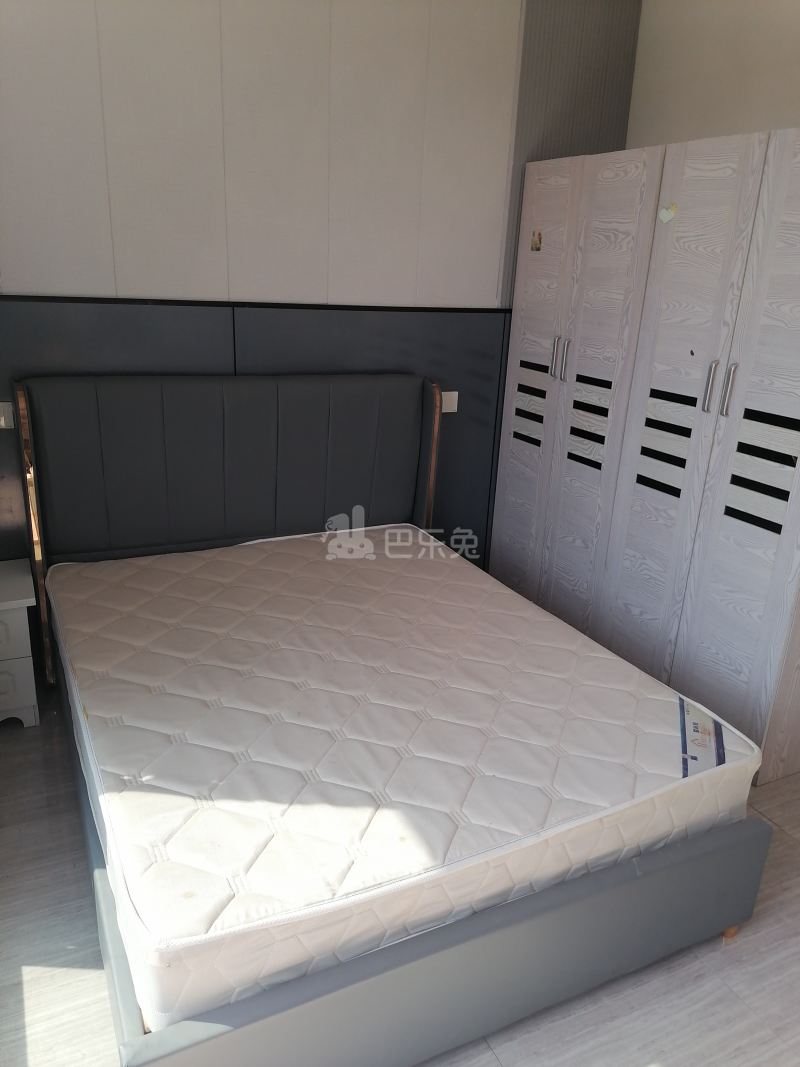 山语原墅1536626卧室图1