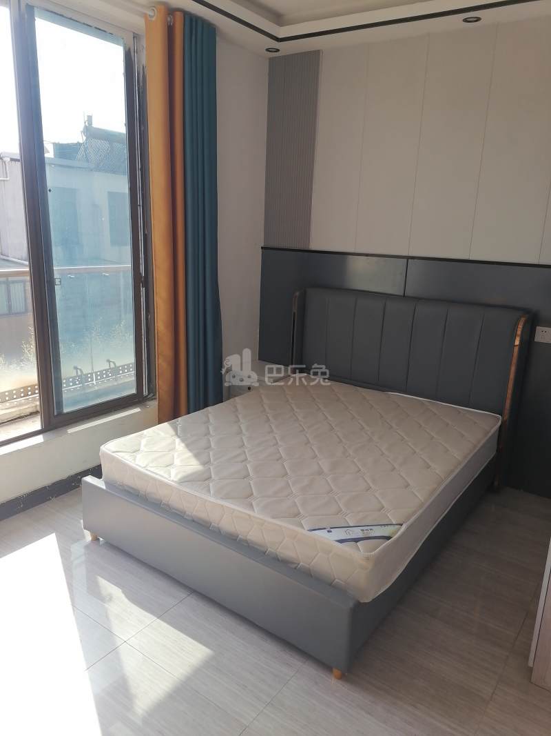 山语原墅1536626卧室图0