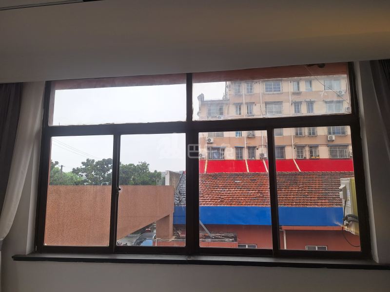 德园路769号15378890卧室窗户图6