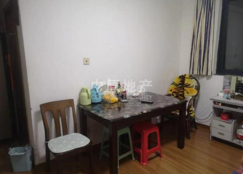 图们新苑15379889卧室图4