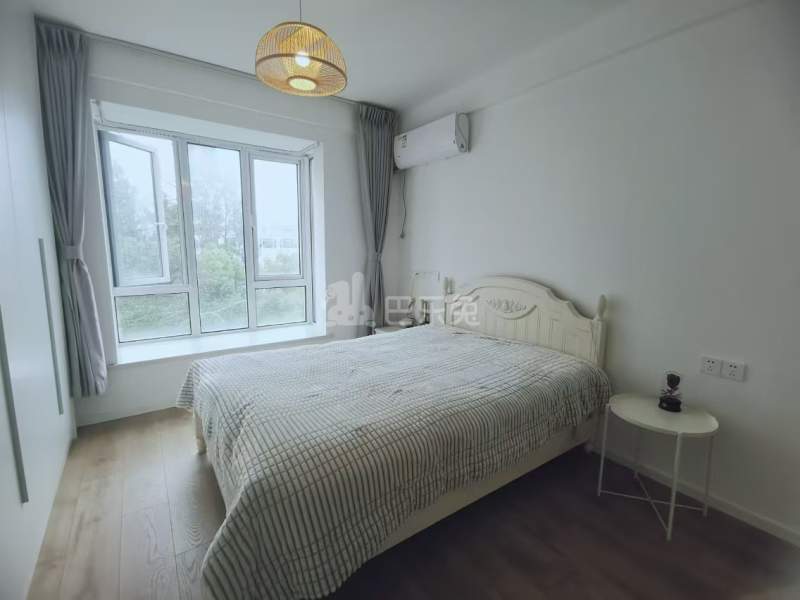 龙兆苑15390641卧室图1