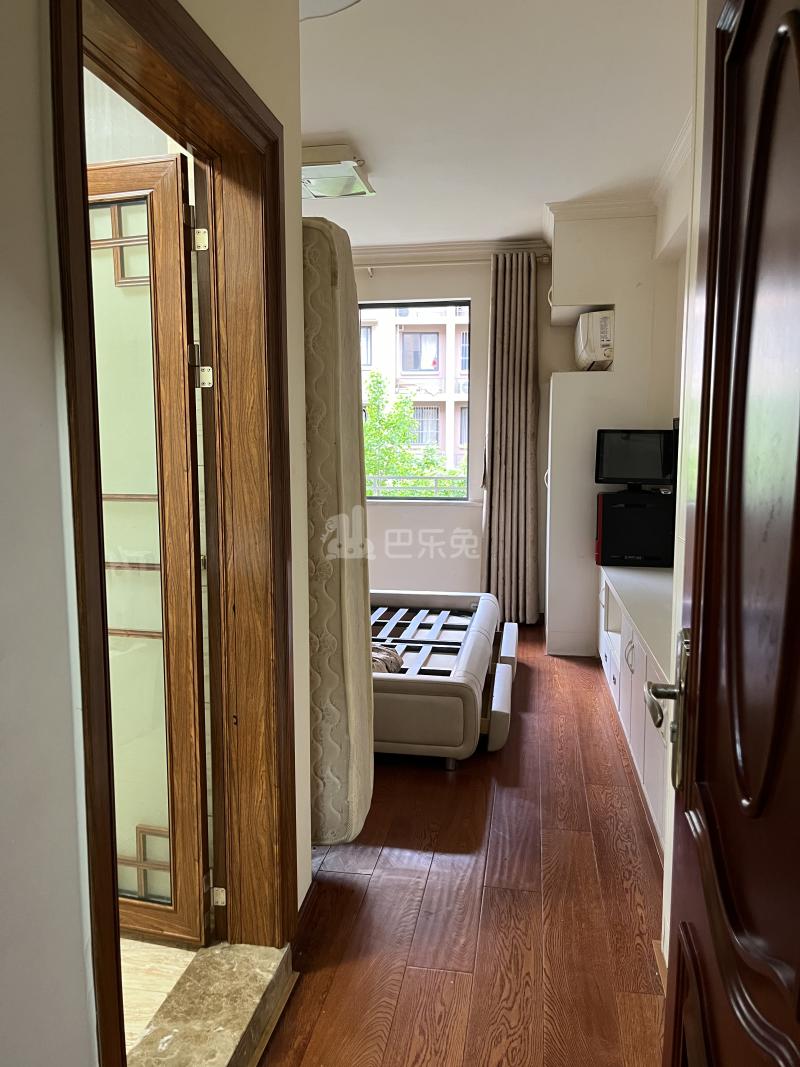 闲林联荣公寓15396811周边环境图4